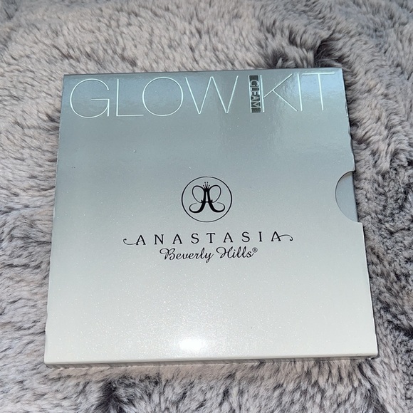 Anastasia Beverly Hill Glow Kit Cleam